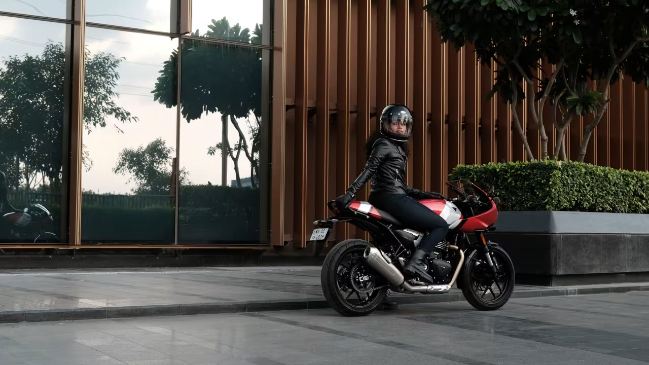 Triumph Thruxton 400 Launched in India